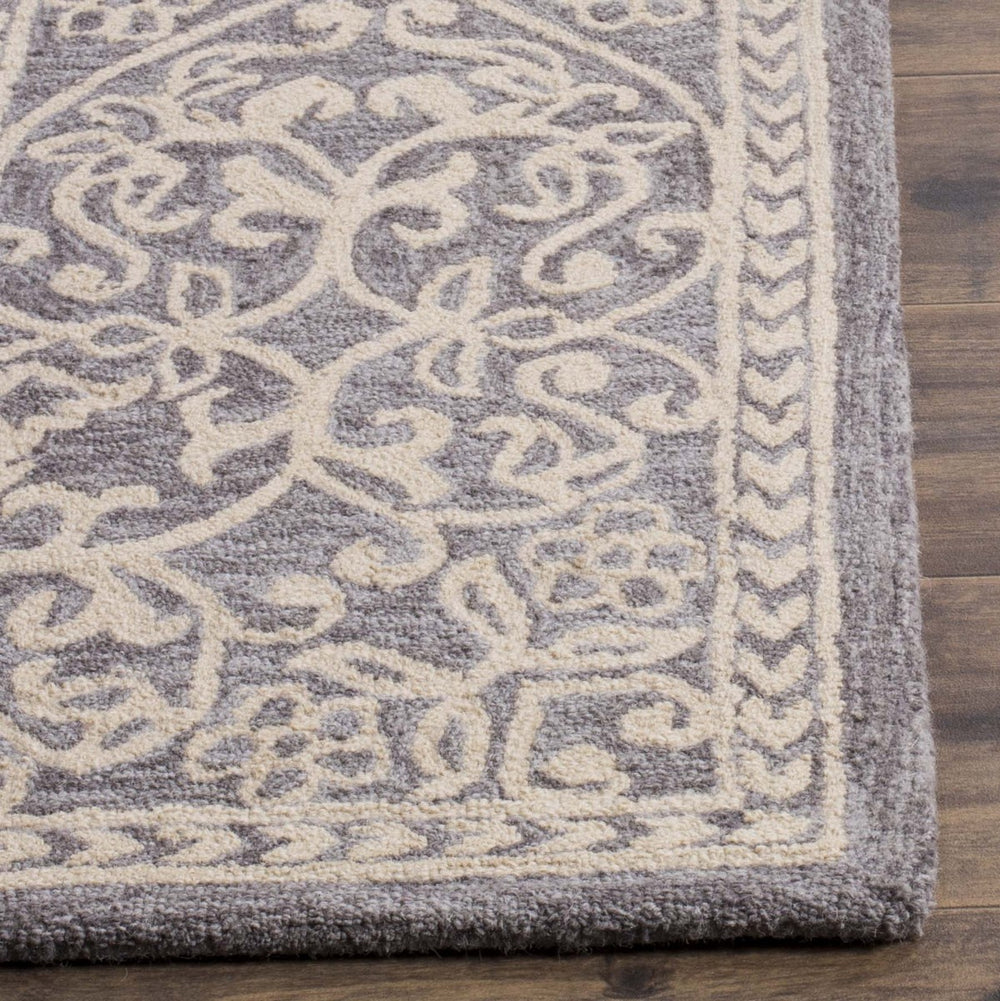 Safavieh Suzani 101 Hand Hooked 80% Wool and 20% Cotton Rug SZN101A-3