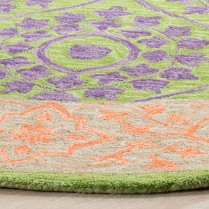 Safavieh Suzani 102 Hand Hooked 80% Wool and 20% Cotton Rug SZN102A-3