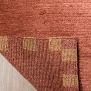 Safavieh TB004 Hand Knotted Rug