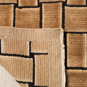 Safavieh TB104 Hand Knotted Rug