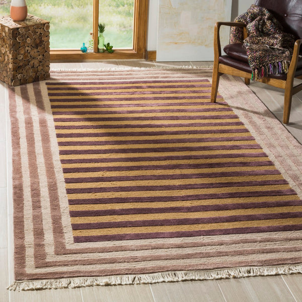 Safavieh TB134 Hand Knotted Rug