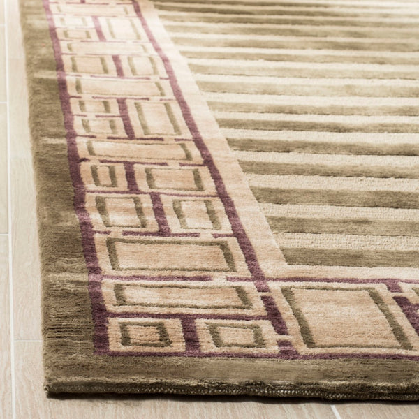 Safavieh TB135 Hand Knotted Rug