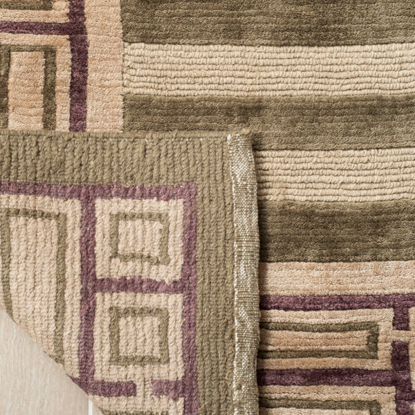 Safavieh TB135 Hand Knotted Rug