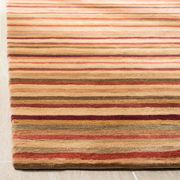 Safavieh TB198 Hand Knotted Rug