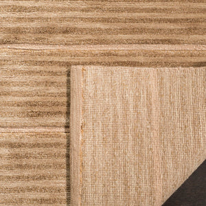 Safavieh TB213 Hand Knotted Rug