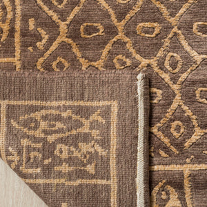 Safavieh TB230 Hand Knotted Rug