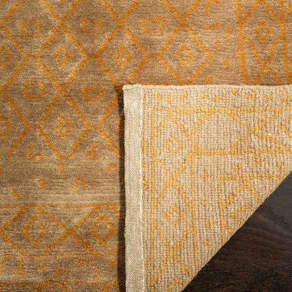 Safavieh Tibetan TB231 Hand Knotted Rug