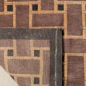 Safavieh Tibetan TB259 Hand Knotted Rug