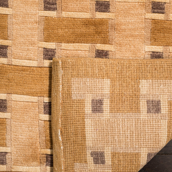 Safavieh Tibetan TB259 Hand Knotted Rug