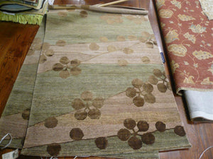 Safavieh TB301 Hand Knotted Rug