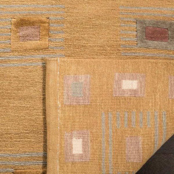 Safavieh TB372 Hand Knotted Rug