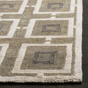 Safavieh TB652 Hand Knotted Rug