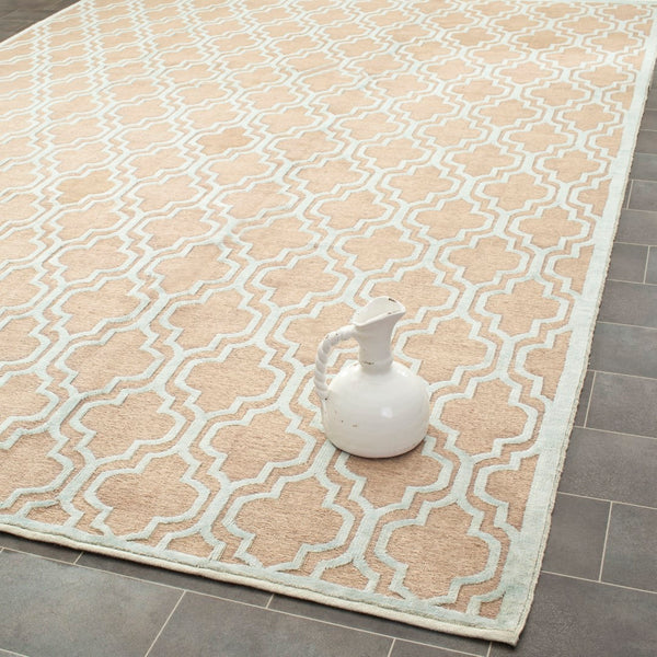Safavieh TB654 Hand Knotted Rug