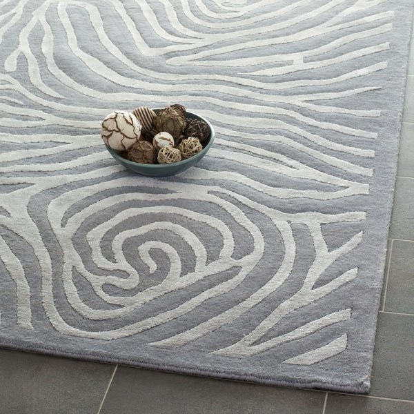 Safavieh Tibetan TB835 Rug