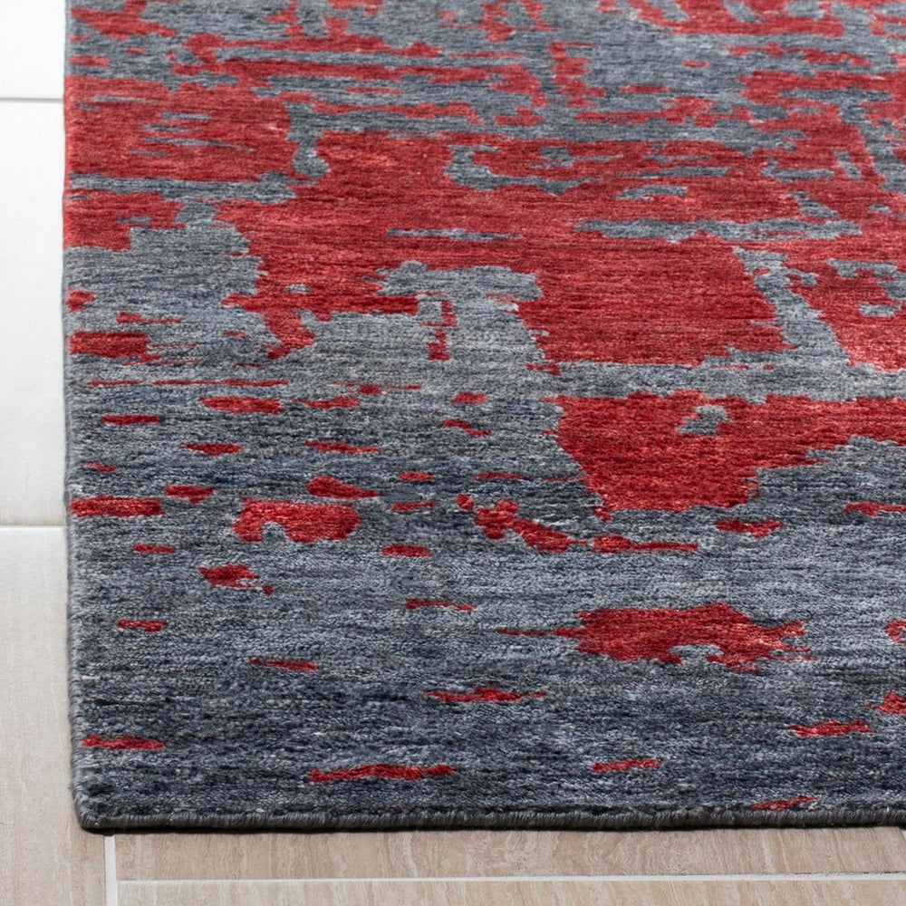 Safavieh Tibetan TB841 Hand Knotted Rug