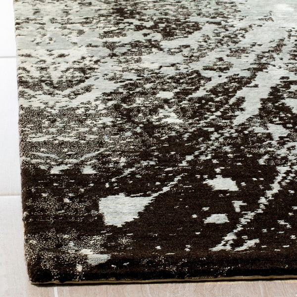 Safavieh Tibetan TB927 Hand Knotted Rug