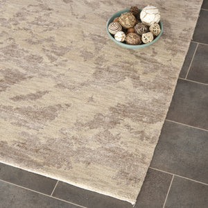 Safavieh Tibetan TB945 Hand Knotted Rug