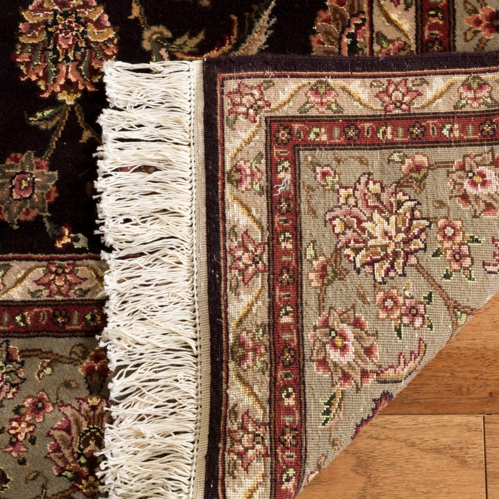 Safavieh TF169 Rug
