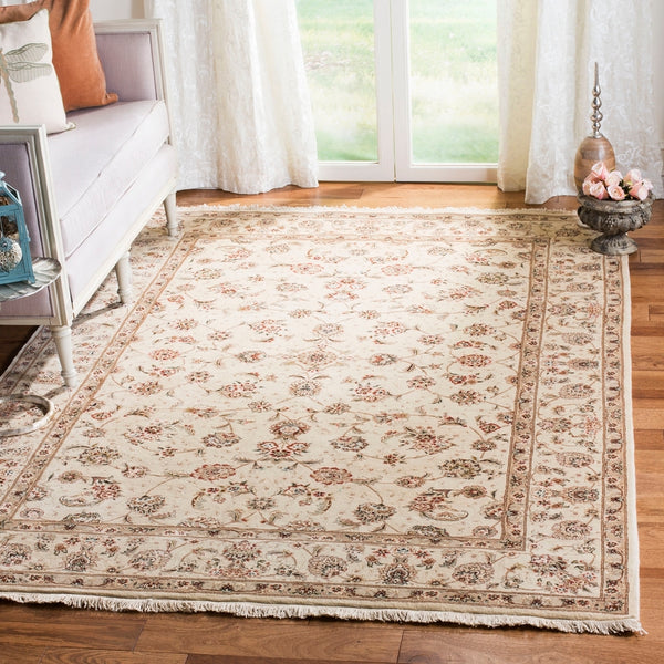 Safavieh TF711 Rug