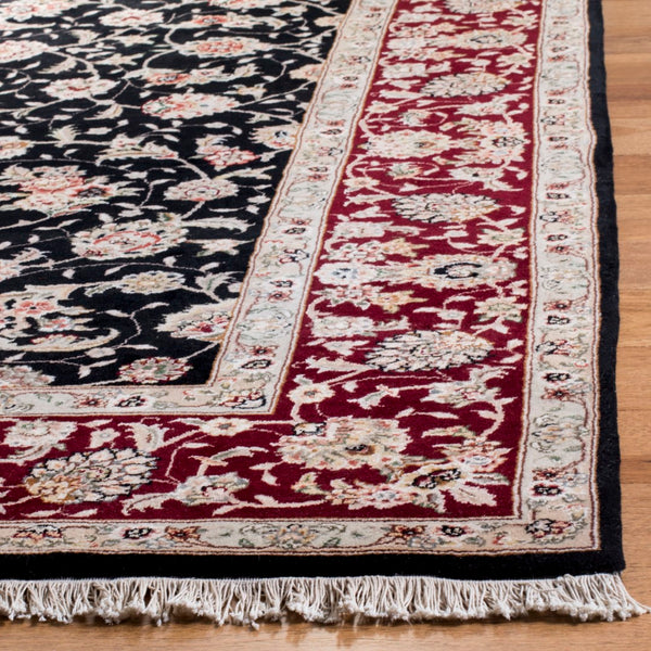 Safavieh TF711 Rug