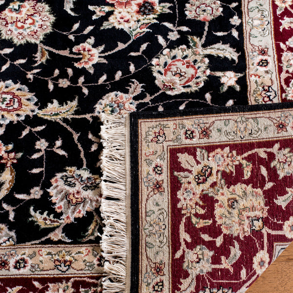 Safavieh TF711 Rug