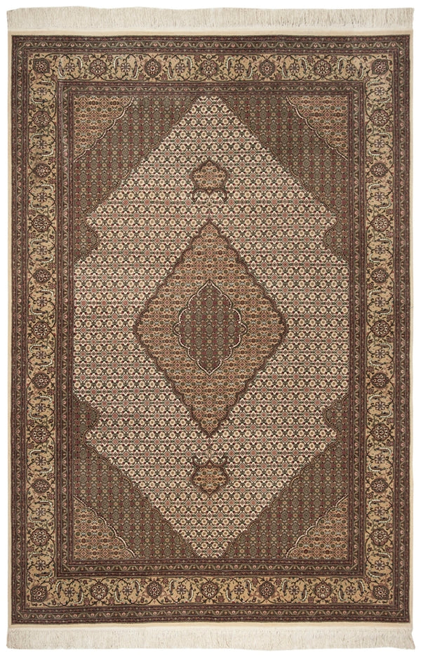 TH15 Elegant Rectangular Rug in Luxurious Silk & Wool Pile - Handcrafted Quality from China
