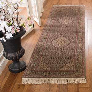 Safavieh TH2 TH Rug