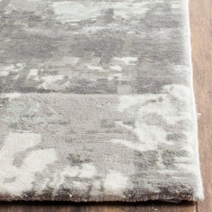 Safavieh Tibetan TIB524 Rug