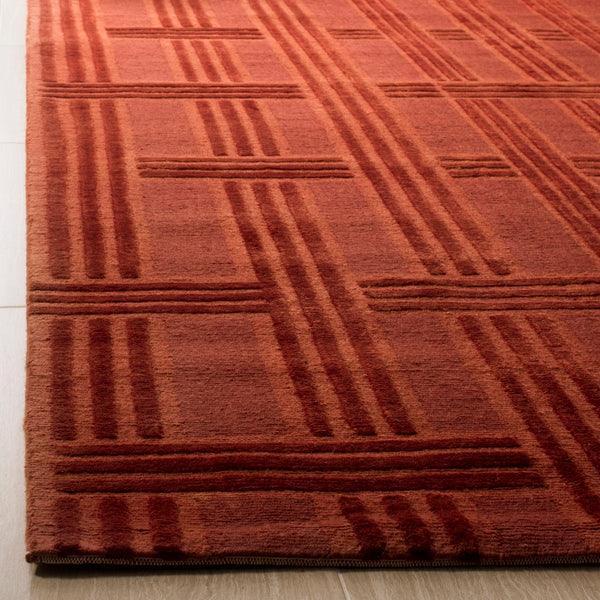 Safavieh Thomas TOB712 Hand Knotted Rug