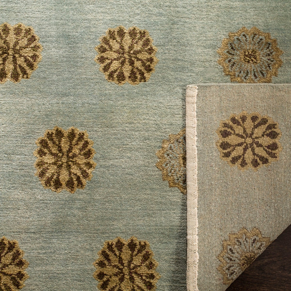 Thomas TOB882 Luxurious Chippendale Rug in Rich Neutral Colors – Elegant Fretwork Design for Homes