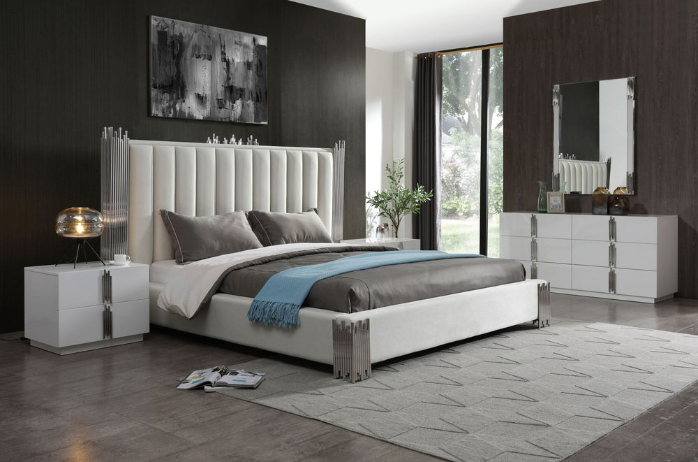 VIG Furniture Modrest Token - California King Modern White & Stainless Steel Bed VGVCBD815-WHT-BED-CK