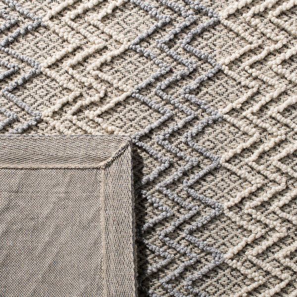 Safavieh Trace TRC211 Hand Tufted Rug