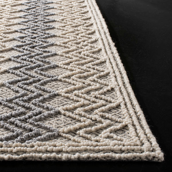 Safavieh Trace TRC211 Hand Tufted Rug