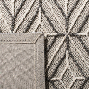 Safavieh Trace TRC212 Hand Tufted Rug