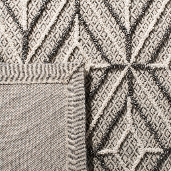 Safavieh Trace TRC212 Hand Tufted Rug