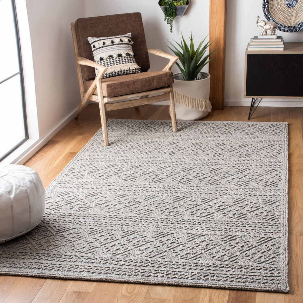 Trace 219 Contemporary Hand Tufted 65% Wool, 25% Viscose, 10% Nylon Rug Grey / Beige