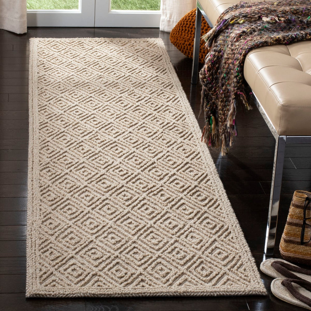 Safavieh Trace TRC250 Hand Tufted Rug