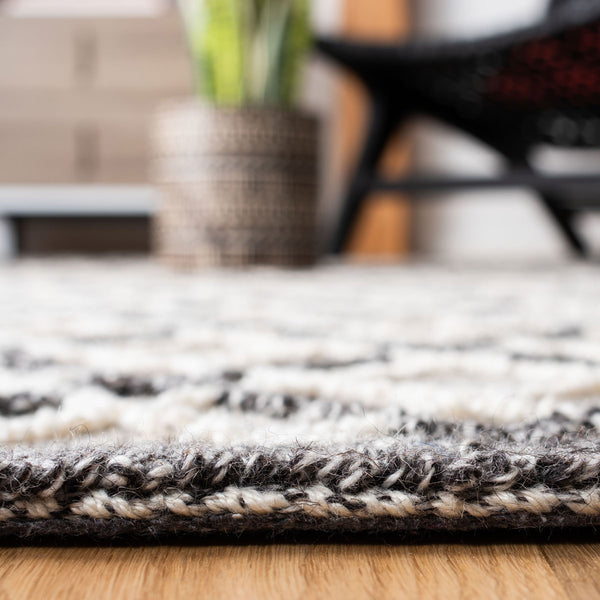 Safavieh Trace 251 Hand Tufted Wool Rug TRC251G-2640