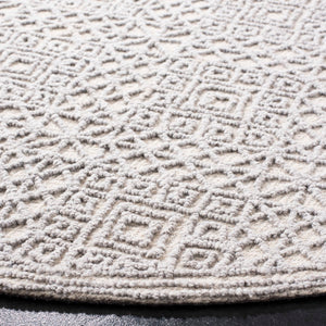 Safavieh Trace TRC255 Hand Tufted Rug