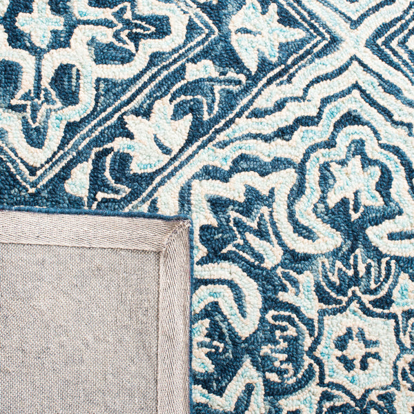 Safavieh Trace 507 Hand Tufted Wool and Cotton Transitional Rug TRC507N-10