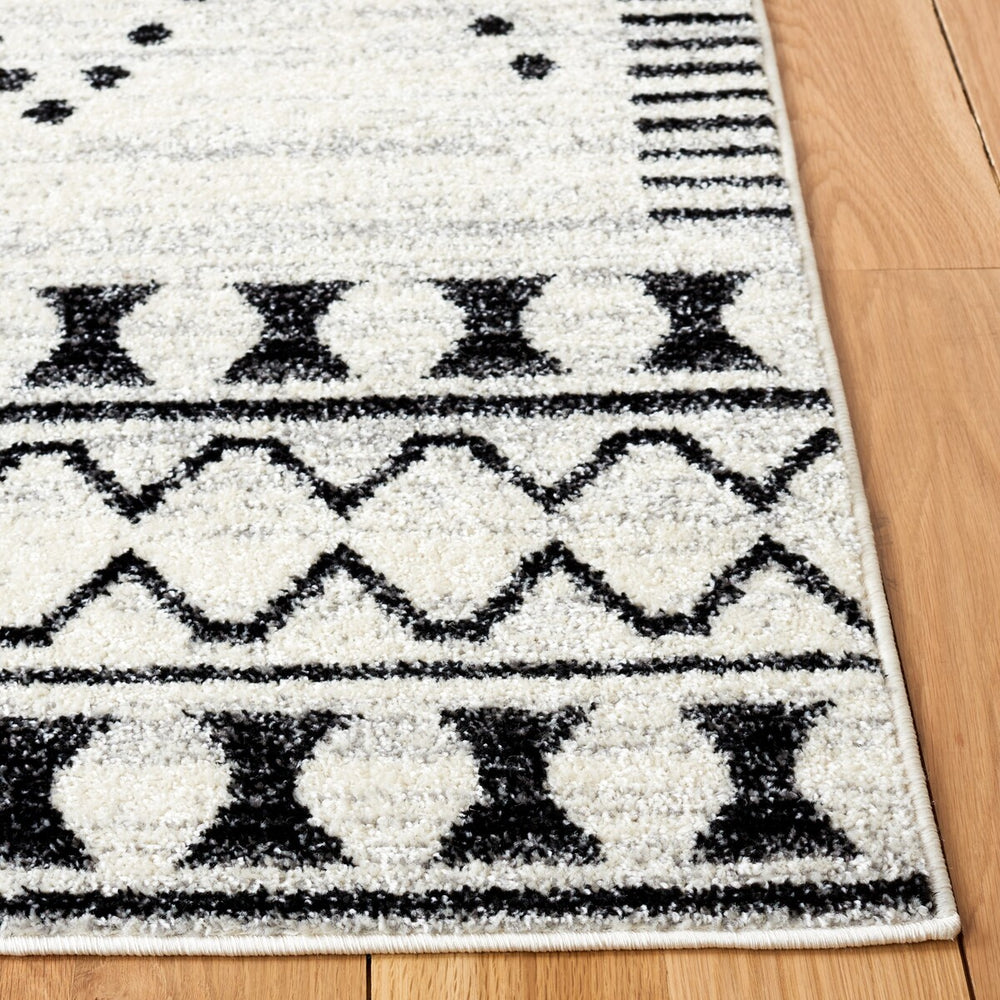 Safavieh Tulum 646 Power Loomed 78% Polypropylene/14% Jute/8% Latex Bohemian Rug TUL646Z-6