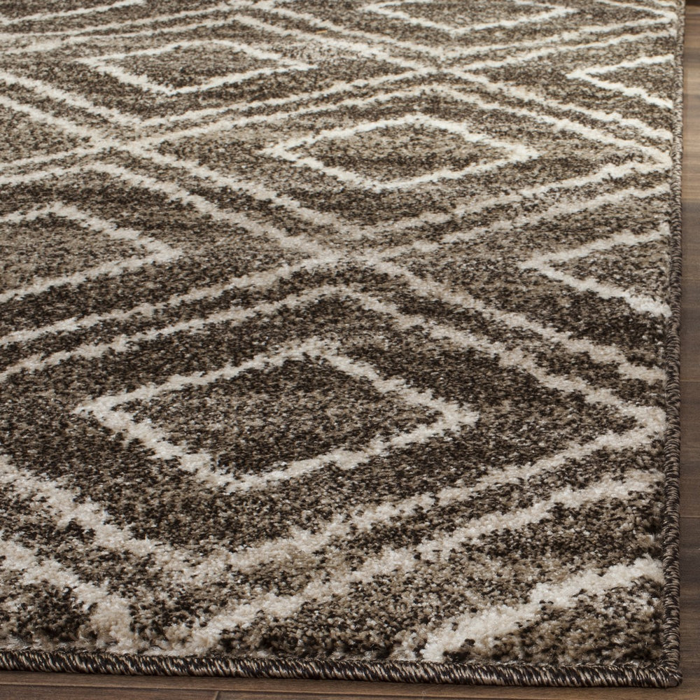 Safavieh Tunisia TUN293 Rug