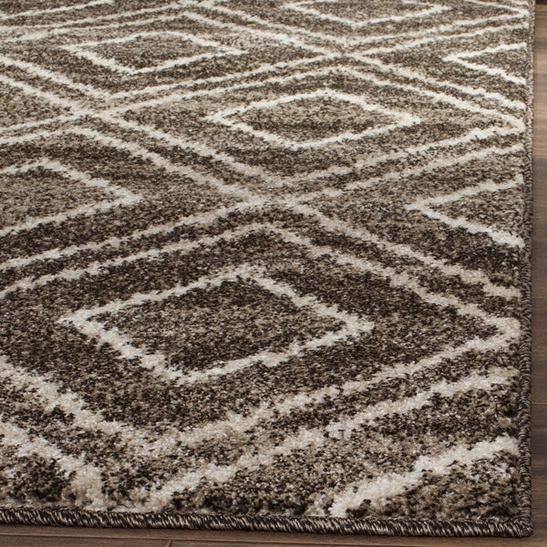 Safavieh Tunisia TUN293 Rug