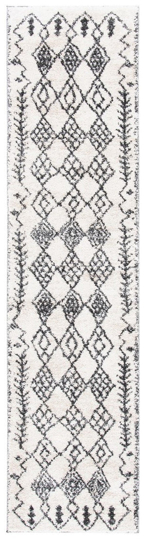 Tunisia 736 Bohemian Power Loomed 100 % Polyproplene Pile Rug Ivory / Black