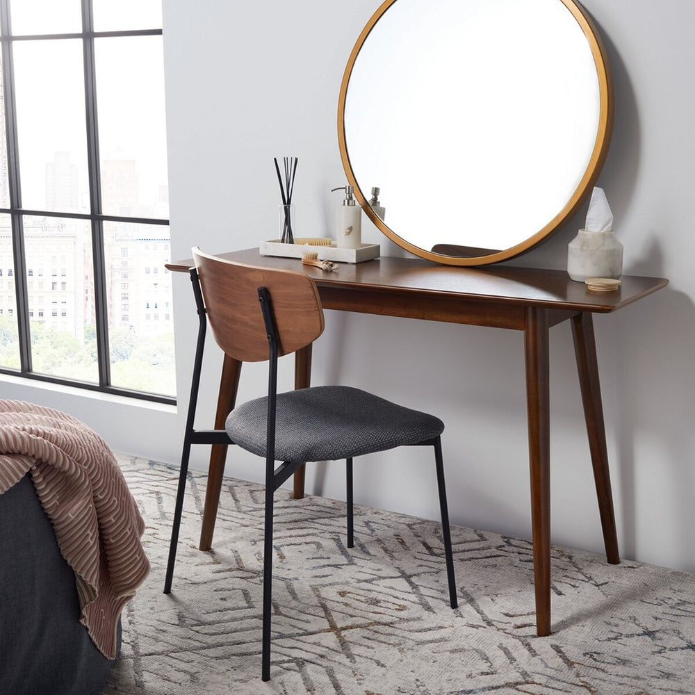 Sasharose Makeup Table 