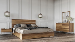 VIG Furniture Queen Nova Domus Lorenzo Italian Modern Light Oak Bed VGACLORENZO-BED-Q