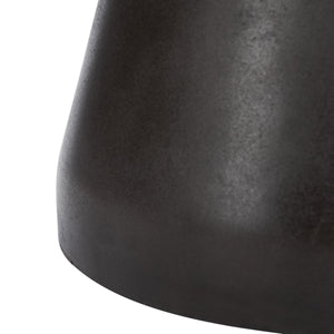 Safavieh Torre Indoor/Outdoor Modern Concrete 17.3 Inch H Accent Table VNN1001C