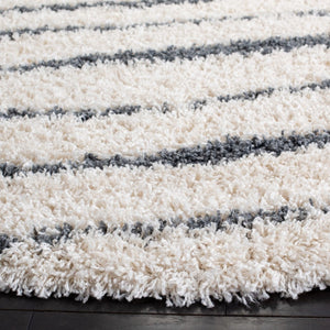 Venus Shag 600 Venus Shag 603 Shag Power Loomed 60% Polypropylene 35% Recycled Polyester 5% Latex Rug Ivory / Dark Grey