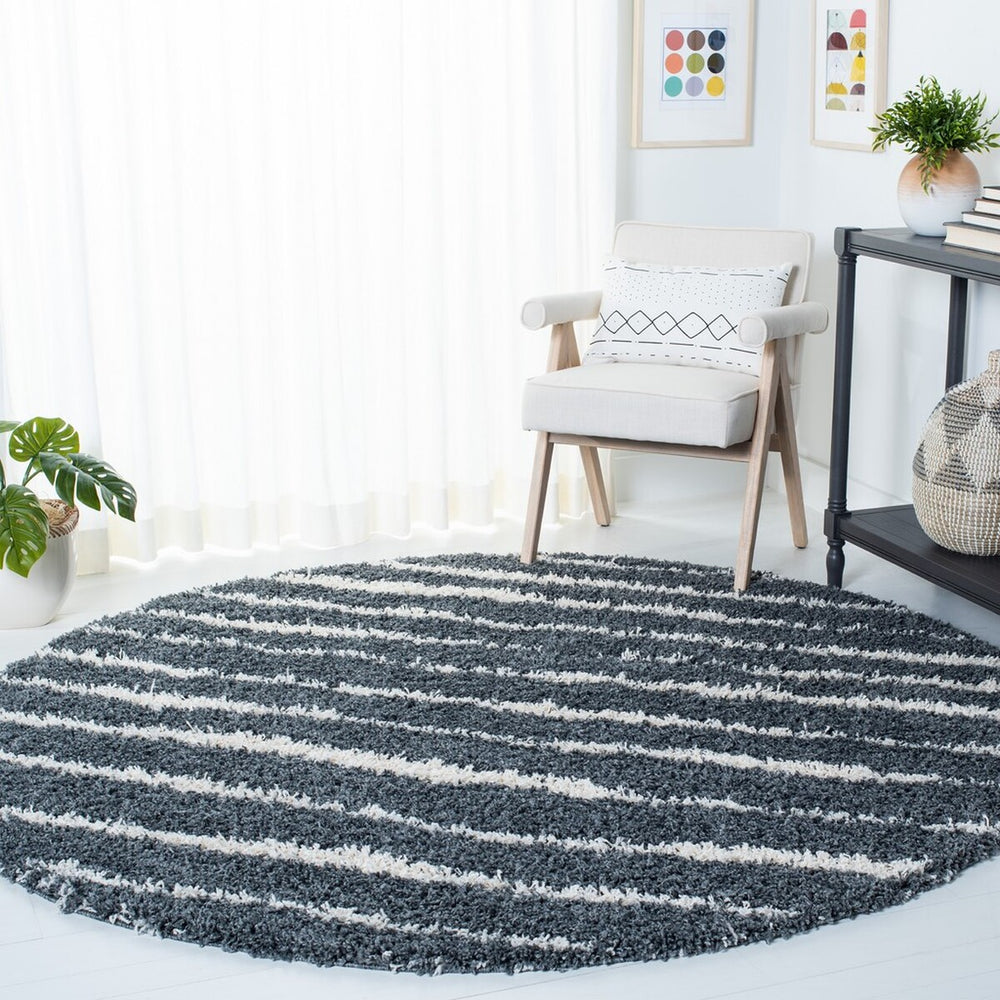 Venus Shag 600 Venus Shag 603 Shag Power Loomed 100 % Polypropylene Pile Rug Dark Grey / Ivory