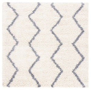 Venus Shag 600 Venus Shag 680 Shag Power Loomed 60% Polypropylene 35% Recycled Polyester 5% Latex Rug Ivory / Grey